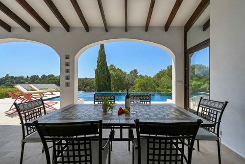 Casa Renata Moderne und komfortable Villa in Jávea, Costa Blanca, Spanien mit privatem Pool für 10 Personen. Das Haus liegt in einem Wohngebiet am Strand....