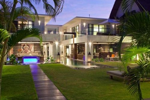Casa Hannah Moderne en luxe villa  met privé zwembad in Seminyak, op Bali, Indonesië voor 10 personen...