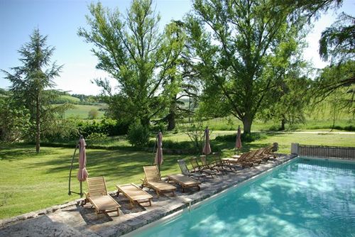 Ferme Chateau Coty ...