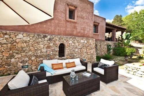 Niko Klassische und komfortable Villa  mit privatem Pool in Santa Eulalia, Ibiza, Spanien für 6 Personen...