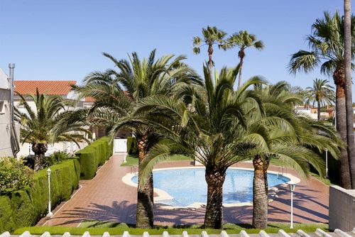 La Rosaleda Skønt og komfortabelt feriehus i Denia, Costa Blanca, Spanien med fælles pool til 6 personer. Huset ligger i et boligområde nær stranden og er 500 m fra Almadrava-stranden....