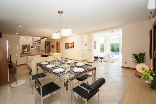 Casa Rufina Comfortable villa with private pool in Altea, Costa Blanca, Spain for 8 persons. The house is situated in a residential area....