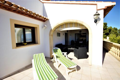 Impala Große und komfortable Villa in Jávea, Costa Blanca, Spanien mit privatem Pool für 6 Personen. Das Haus befindet sich in einer Wohngegend und ist 3 km vom Strand La Grava entfernt....