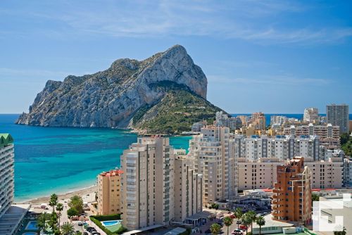 Coralbeach 318B Apartamento con piscina comunitaria en Calpe, Costa Blanca, España, para 4 personas. El apartamento está situado cerca de un campo de golf, restaurantes y bares, tiendas y supermercados, y se encuentra a 200 m de la playa de La Fossa / Levante....