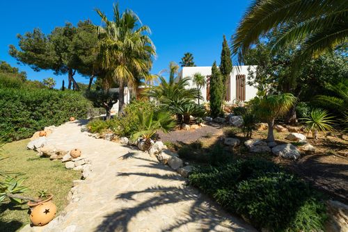 Villa Hermosa Villa clásica y cómoda con piscina privada en Xàbia, Costa Blanca, España para 10 personas. La casa está situada en una zona residencial de playa....