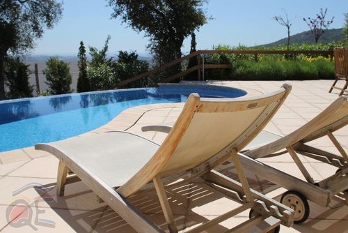 Villa Mediterranea Fantastisk og lys villa med privat svømmebasseng i Calonge, Catalonia, Spania for 6 personer. Huset ligger i et boligområde og nær restauranter og barer....