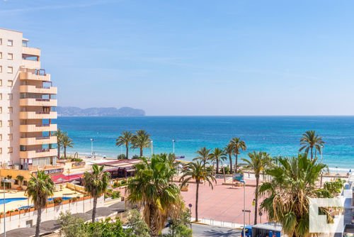 Apolo XVI 16 Apartment with communal pool in Calpe, Costa Blanca, Spain for 7 persons. The apartment is situated close to restaurants and bars, shops and supermarkets, and is 25 m from La Fossa / Levante beach....