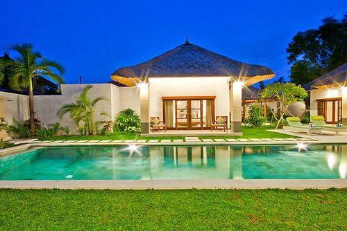 Alore Villa bonita y de lujo  con piscina privada en Seminyak, Bali, Indonesia para 12 personas...