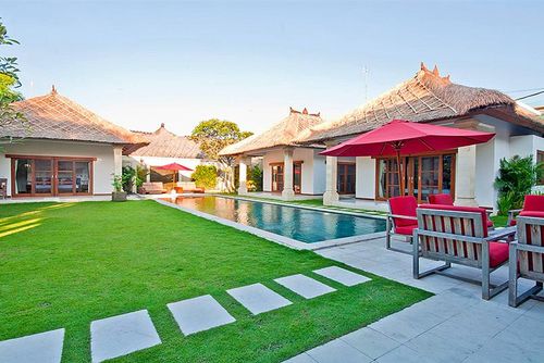 Darma Grote en luxe villa  met privé zwembad in Seminyak, op Bali, Indonesië voor 10 personen...