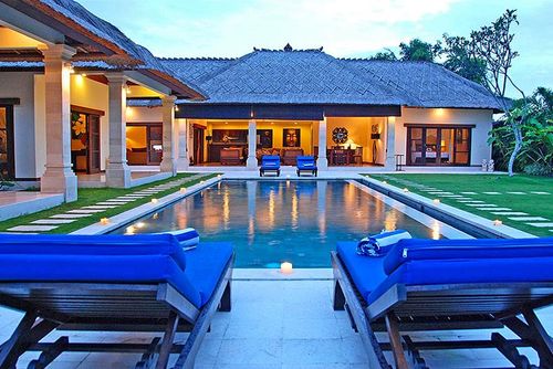 Santai Wunderschöne und Luxus Villa  mit privatem Pool in Seminyak, auf Bali, Indonesien für 8 Personen...