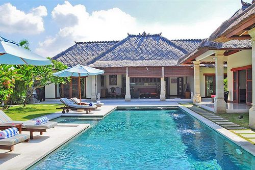 Vara Villa grande y de lujo en Seminyak, Bali, Indonesia  con piscina privada para 8 personas...