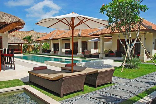 Santi Villa bonita y de lujo en Seminyak, Bali, Indonesia  con piscina privada para 8 personas...