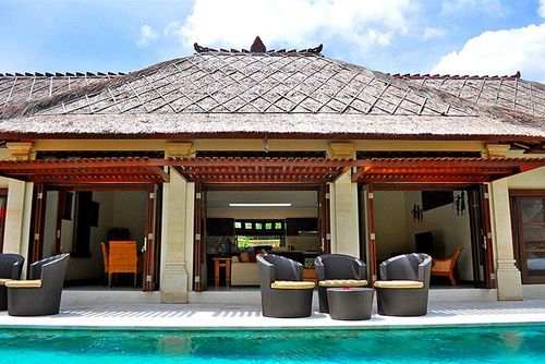 Gembira Wunderschöne und komfortable Villa  mit privatem Pool in Seminyak, auf Bali, Indonesien für 8 Personen...