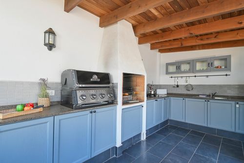 Casa Virginia Wonderful and comfortable villa with private pool in Javea, Costa Blanca, Spain for 10 persons. The house is situated in a residential beach area and at 3 km from Cala de la Barraca, Javea beach....
