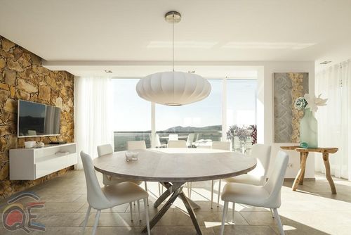 Villa Pacifica Moderne en luxe villa met verwarmd zwembad in Santa Cristina d'Aro, Catalonië, Spanje voor 8 personen. Het huis is gelegen in een woonwijk....