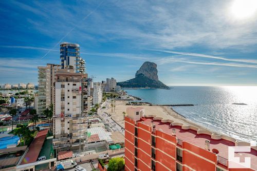 Amatista 29A Appartement in Calpe, Costa Blanca, Spanje met gemeenschappelijk zwembad voor 6 personen. Het appartement is gelegen nabij restaurants en bars, winkels en supermarkten, en op 25 m van Playa Arenal-Bol strand....