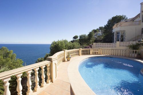 Casa Hayden 4 pax Villa cómoda en Jávea, Costa Blanca, España con piscina privada para 4 personas. La casa está situada en una zona residencial....