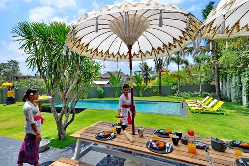 Del Boca Villa maravillosa y de lujo  con piscina privada en Canggu, Bali, Indonesia para 8 personas...