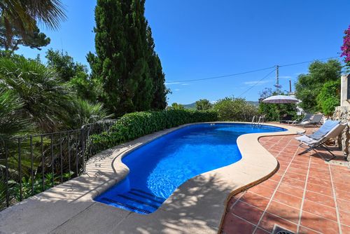 Casa Nana Hermosa y cómoda villa con piscina privada en Jávea, Costa Blanca, España para 8 personas. La casa está situada en una zona de playa residencial y arbolada....