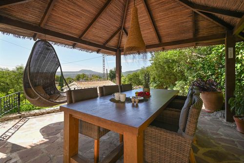 Casa Nana Hermosa y cómoda villa con piscina privada en Jávea, Costa Blanca, España para 8 personas. La casa está situada en una zona de playa residencial y arbolada....