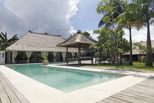 Kalis 8BR Grosse und Luxus Villa  mit privatem Pool in Seminyak, auf Bali, Indonesien für 16 Personen...