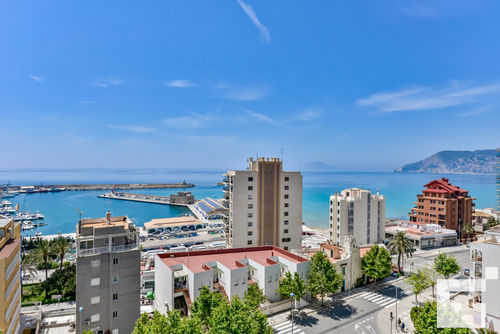 Apolo XVIII 59 Bequemes Apartment mit Gemeinschaftspool in Calpe, Costa Blanca, Spanien für 4 Personen. Das Apartment befindet sich in der Nähe von Restaurants und Bars, Geschäften und Supermärkten und ist nur 50 m vom Strand Cantal Roig entfernt....