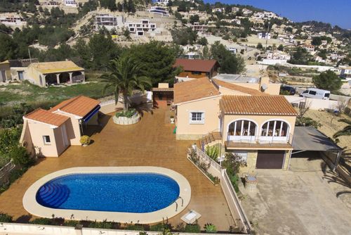 Pepe Bequeme Villa in Benissa, Costa Blanca, Spanien mit privatem Pool für 6 Personen. Das Haus befindet sich in einer Küsten- und Wohngegend und ist 3 km vom Strand Fustera entfernt....