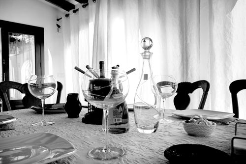 Heno Grote en prachtige villa in Calpe, Costa Blanca, Spanje met privézwembad voor 8 personen. Het huis is gelegen in een kustachtige, heuvelachtige woonwijk....