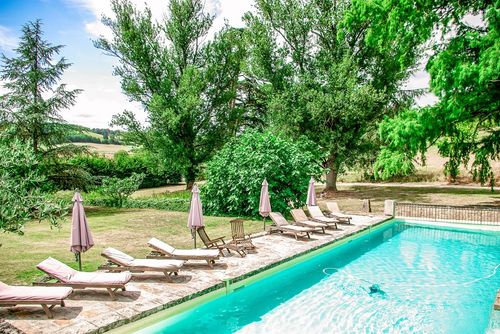 Chateau Montjoi Groot kasteel  met privé zwembad in Montjoi, Midi-Pyrénées, Frankrijk voor 26 personen...