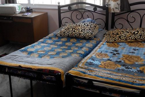 LAXMI NIWAS Villa in Mumbai, Collector Colony, India for 15 persons...