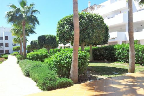 Lunymar golf Apartemen di Estepona, Costa del Sol, Spain untuk 5 orang...