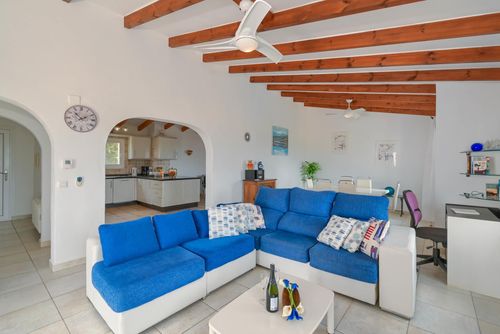 Casa Stella 4 pax Grote en comfortabele villa met privézwembad in Javea, Costa Blanca, Spanje voor 4 personen. Het huis is gelegen in een residentiële strandwijk....