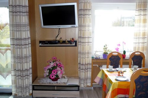 Rasche 4 Sterne Fewo 2 Ferienwohnung in Beverungen, Weserbergland, Deutschland für 5 Personen...
