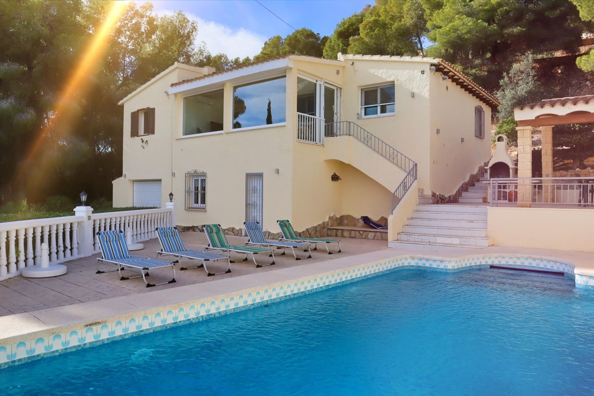 Casa bartho, Rustieke en comfortabele luxe villa  met privé zwembad in Altea, Costa Blanca, Spanje voor 6 personen...