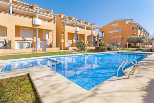 Atico La Caleta Schöne und komfortable Wohnung in Javea, Costa Blanca, Spanien, mit Gemeinschaftspool für 4 Personen. Die Wohnung befindet sich in einer Wohngegend am Strand und ist 500 m vom Strand La Caleta entfernt....