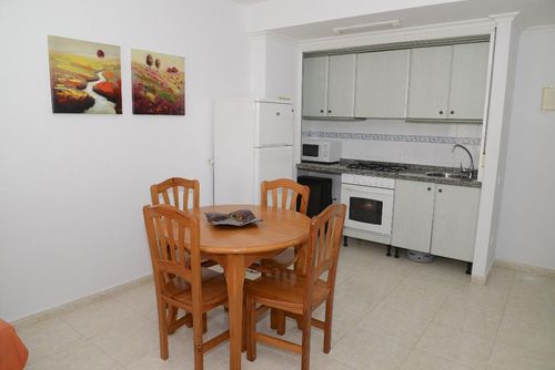 Apartamento Zafiro Invierno Apartamento  con piscina comunitaria en Calpe, en la Costa Blanca, España para 4 personas...