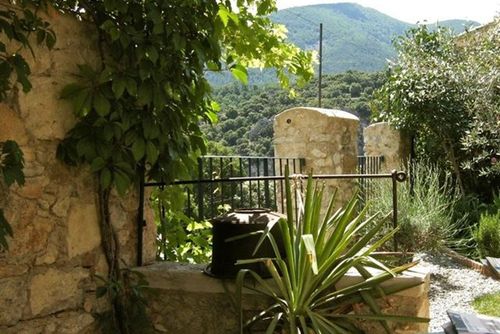 Petite de Charme à Nyons en Drôme provençale Casa de férias em Arrondissement de Nyons, Rhône-Alpes, France para 4 pessoas...