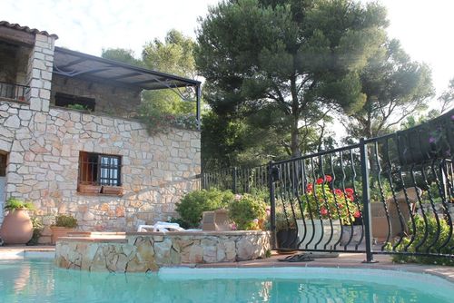 Le clapotis Villa in Saint Aygulf, on the Cote d'Azur, France  with private pool for 8 persons...
