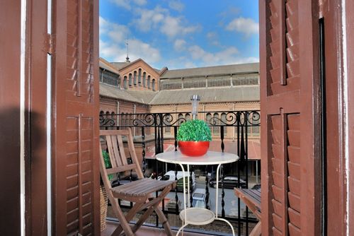 PARA 8 EN EL MEJOR BARRIO Apartamento en Barcelona, Costa de Barcelona, España para 8 personas...