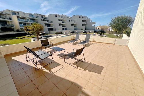 Tierra de Mar 10 by homeprive Beautiful and comfortable apartment in Denia, Costa Blanca, Spain with a communal pool for 6 persons. The apartment is situated in a residential beach area, close to restaurants, bars, and supermarkets, and just 25 m from the beach....