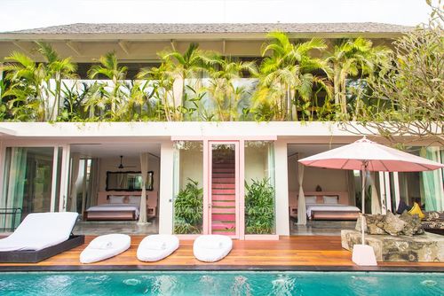 AMar 5 bedroom Modern och komfortabel lyxvilla i Canggu, Bali, Indonesia  med privat bassäng för 10 personer...