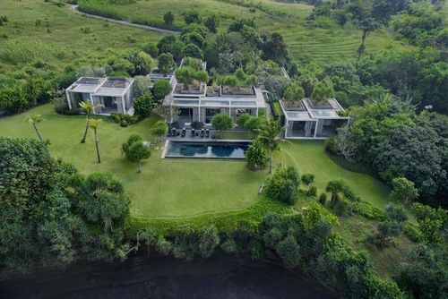 Tantangan 3 bedroom Rustikale und  Luxus-Villa  mit privatem Pool in Tanah Lot, auf Bali, Indonesien für 6 Personen...