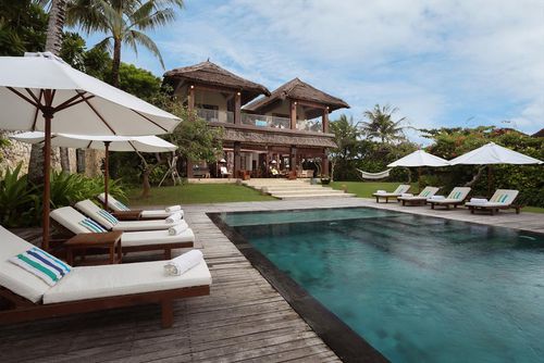 Waringin 6 bedroom Stor och  lyxvilla i Canggu, Bali, Indonesia  med privat bassäng för 12 personer...