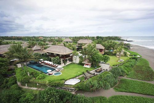 Ambra 5 bedroom Vackra och  lyxvilla  med privat bassäng i Canggu, Bali, Indonesia för 10 personer...