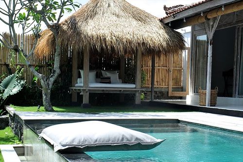 Santai Beach House Härlig och trevlig villa i Canggu, Bali, Indonesia  med privat bassäng för 6 personer...