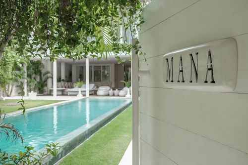 Eden Frontside 4 Nirvana 3BR Villa de luxe charmante et intime  avec piscine privée à Seminyak, Bali, Indonésie pour 6 personnes...