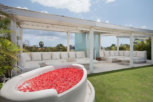 Eden Gardenview 12 Surga 5BR Dejlige og hyggelig luksus villa  med privat pool i Seminyak, Bali, Indonesien med plads til 10 personer...