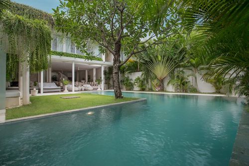 Eden Riverside 10 Nala 5BR Stor och mysig lyxvilla  med privat bassäng i Seminyak, Bali, Indonesia för 10 personer...
