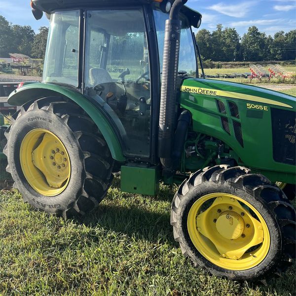 2016 JOHN DEERE 5065E