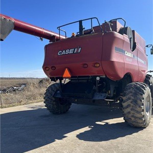 2008 CASE IH 7010